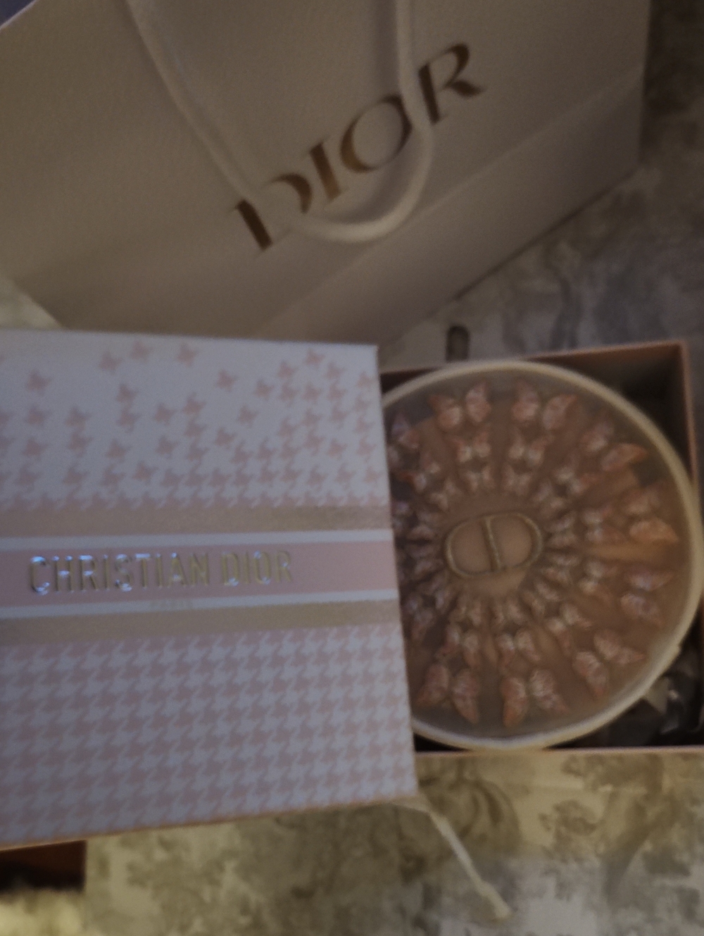 Upgraded Bundle Packaging DIOR - Picture 6 of 7